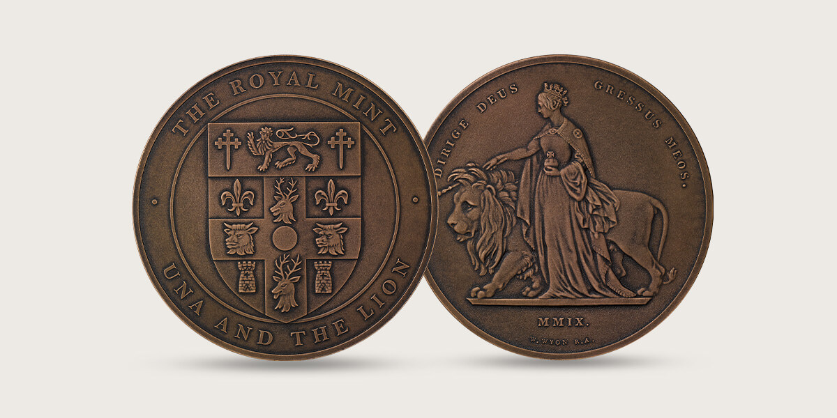 The Una and the Lion Bronze Medal Trial Piece Set